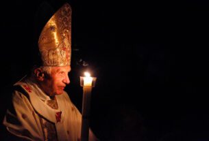 Papa Bento XVI no Vaticano em 2012.