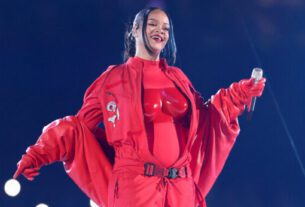 Rihanna anunciou uma gravidez durante o Super Bowl.  (Foto: Getty)