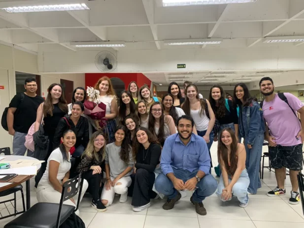 Patrícia foi homenageada por colegas após o episódio.  (Foto: Arquivo Pessoal)